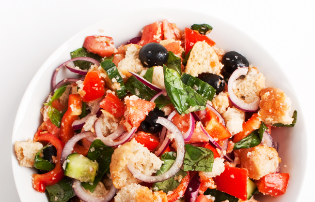 Хлебный салат с помидорами "Панцанелла"