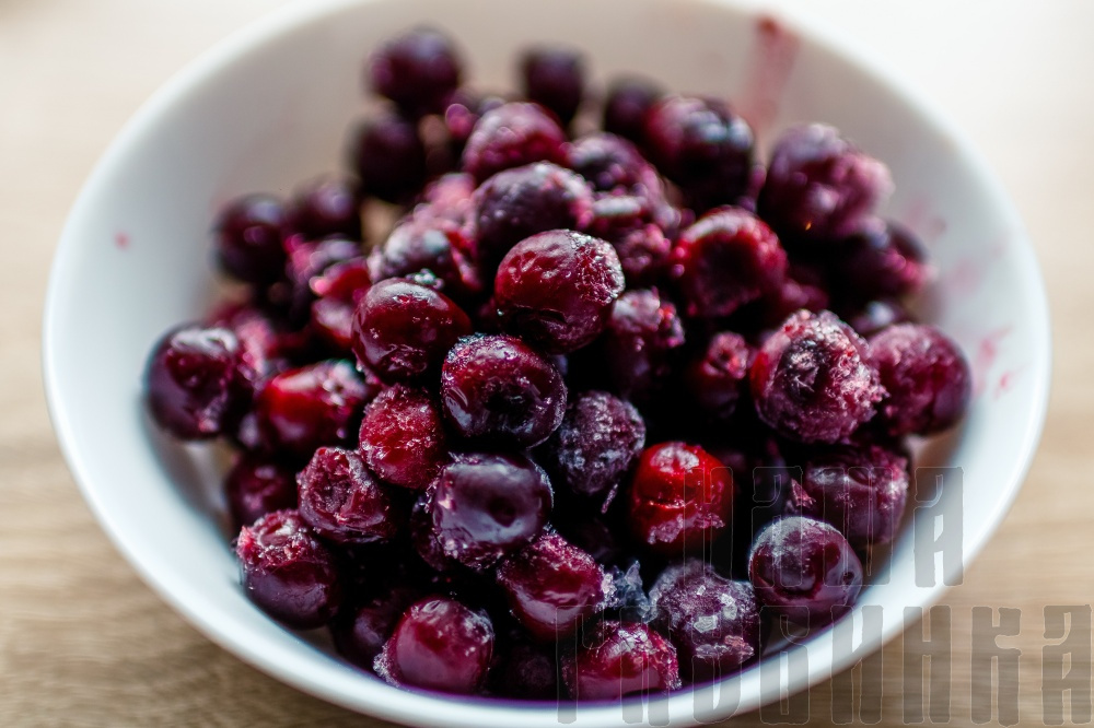 Вишня замороженная без косточек