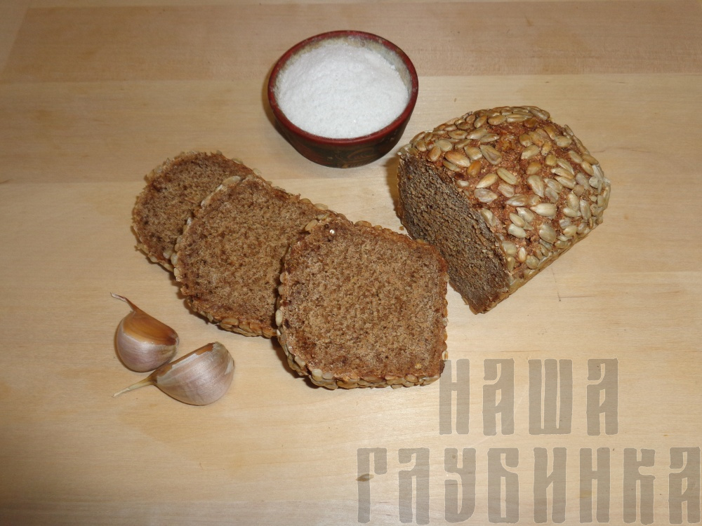 100% ржаной хлеб в семечках подсолнечника