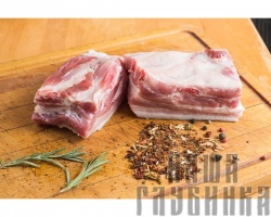 Грудинка свиная на кости