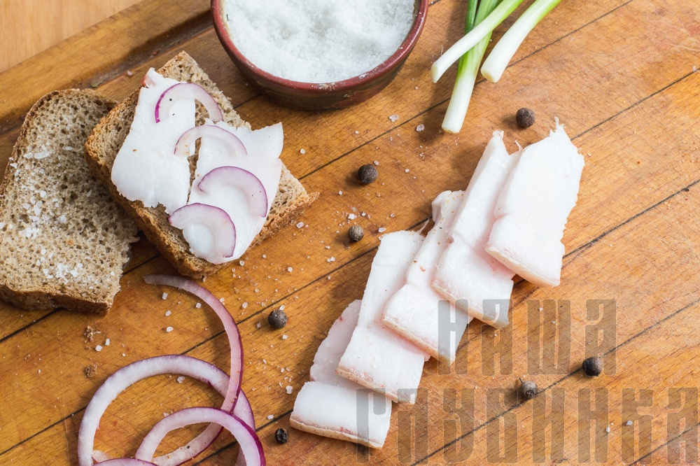 Свежее домашнее сало. Купить в Москве с доставкой на дом. 